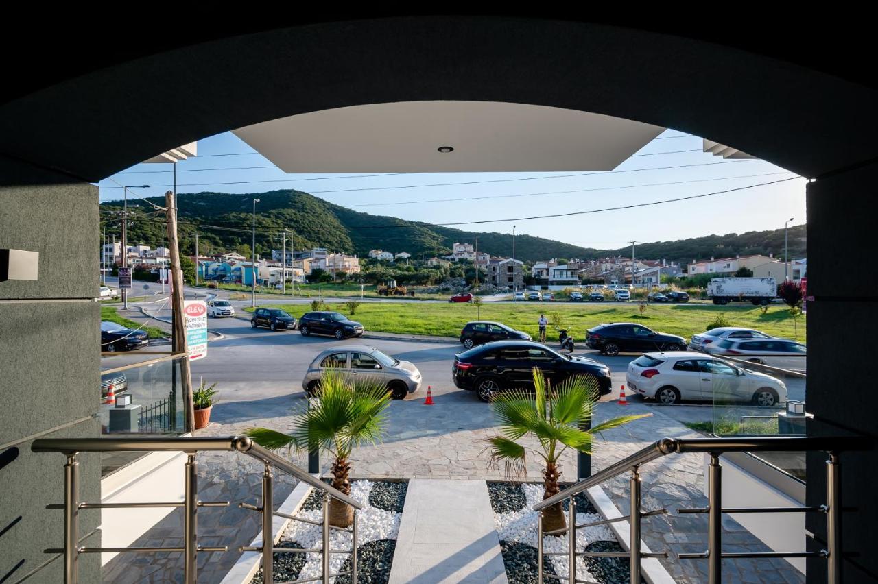 Blue Wave Luxury Suites Nea Iraklitsa Kültér fotó