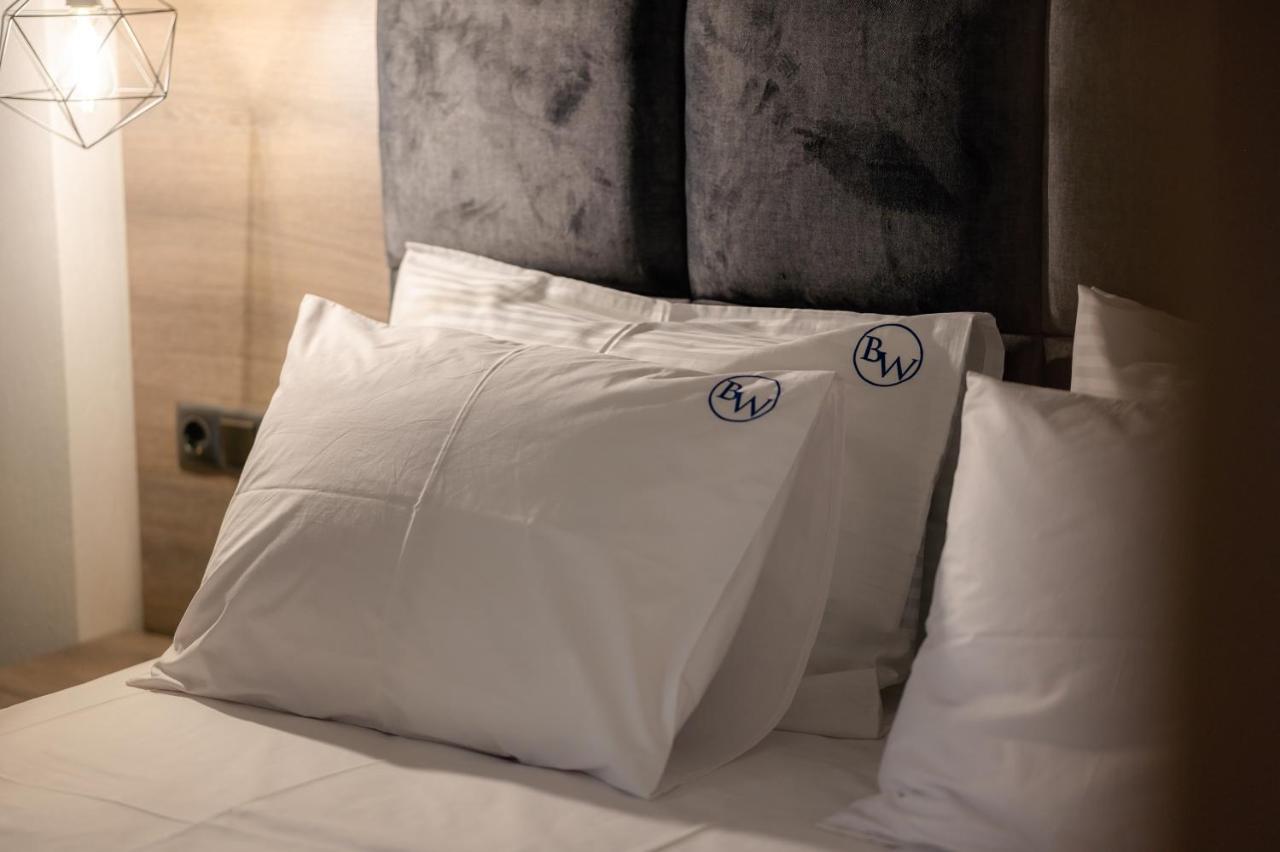 Blue Wave Luxury Suites Nea Iraklitsa Kültér fotó