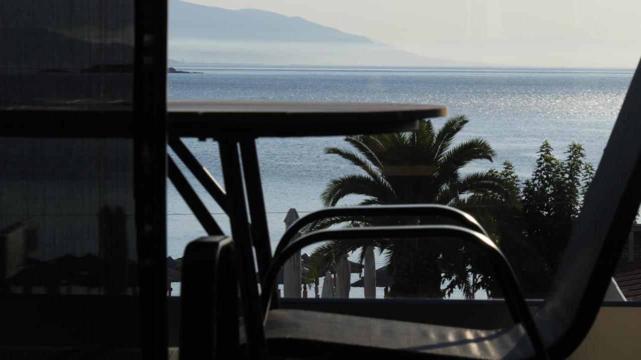 Blue Wave Luxury Suites Nea Iraklitsa Kültér fotó