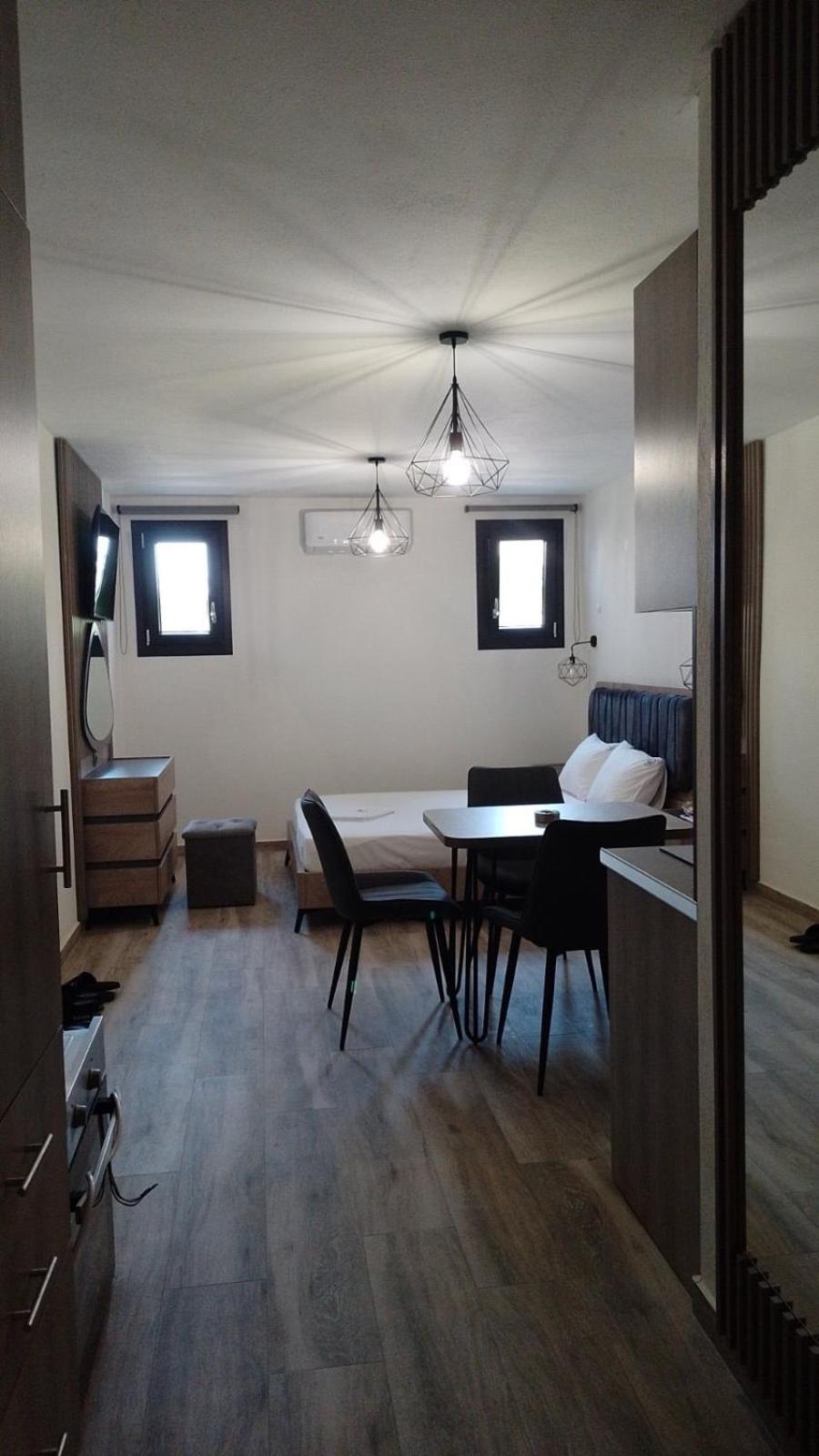 Blue Wave Luxury Suites Nea Iraklitsa Szoba fotó
